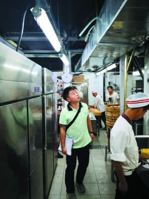 飯店抽風(fēng)機(jī)噪音大怎么處理？